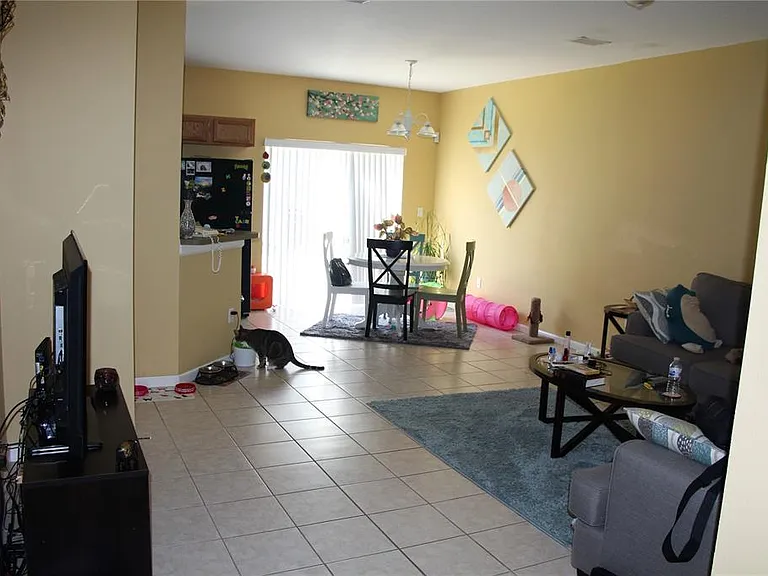 319 Summer Clouds Pl — Photo 2