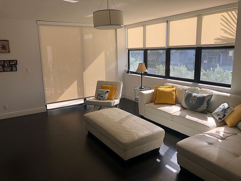 1st image of 20401 NE 30th Ave APT 220
