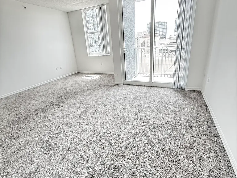 255 Evernia St #615 — Photo 2