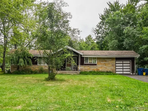 301 New Rd, East Amherst, NY 14051