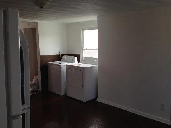 713 Dinwiddie St #B, Portsmouth, VA 23704