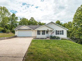 104 Crosscut Rd, Saint Robert, MO 65584