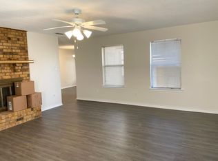 2454 W Shady Grove Rd, Irving, TX 75060