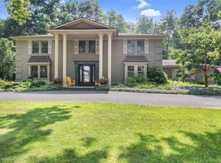 7675 Morningstar Ct, Clarkston, MI