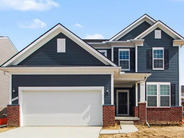 832 Kuss Dr, Saline, MI 48176