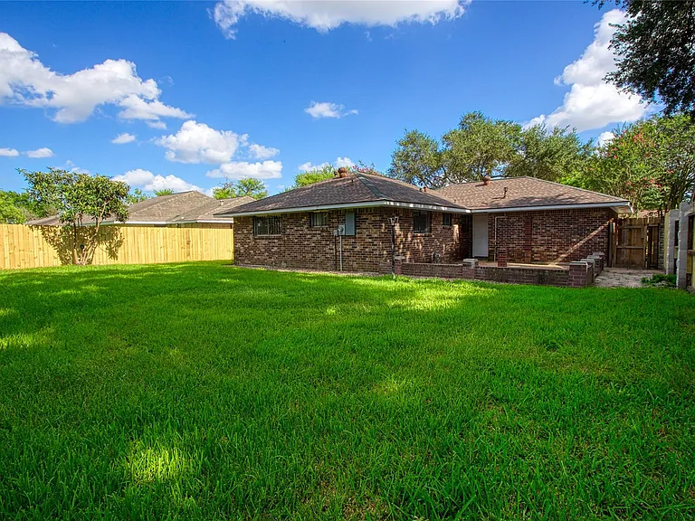 7410 Sawmill Trl — Photo 17