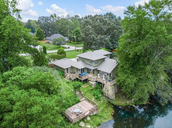 570 Mortons Lake Rd, Manchester, TN 37355