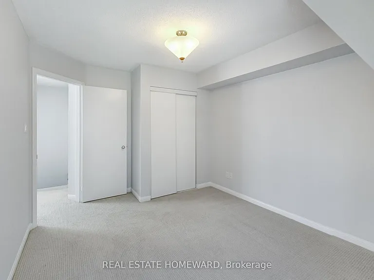 11 Niagara St #Townhouse 11 — Photo 15