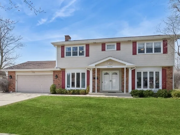 740 Constance Ln, Deerfield, IL 60015