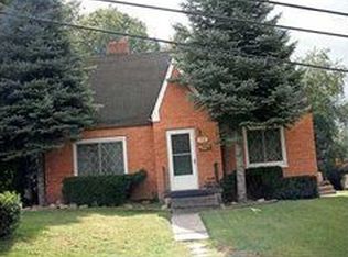 705 Center St, Conway, PA 15027