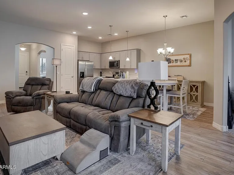 4750 N Yale Ave — Photo 3