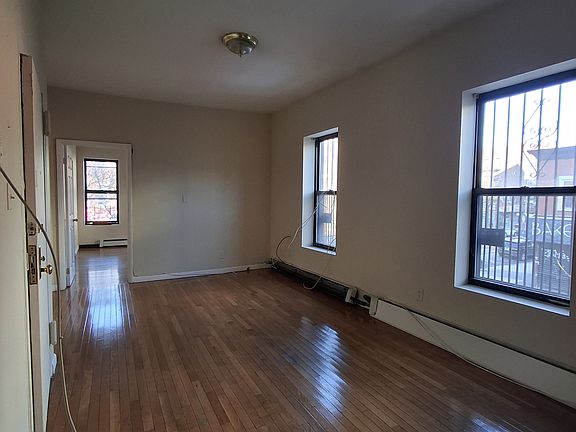 3rd image of 635 Rogers Ave Suite 1