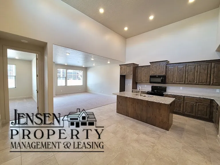 794 N Via Modelo Cir — Photo 10