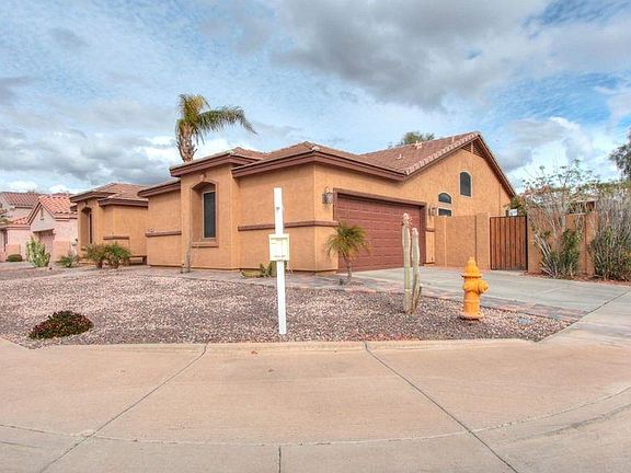 3rd image of 2633 S Tumbleweed Ln