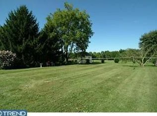 565 W Cedarville Rd, Pottstown, PA 19465