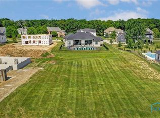 25922 Seminary Rd, Perrysburg, OH 43551