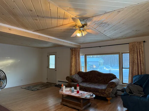 13 Green St, Potsdam, NY 13676