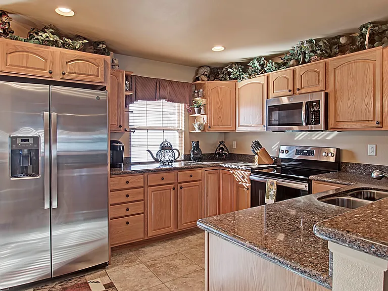 2581 Hatch Cir #2581 — Photo 7