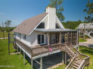 495 Prentiss Rd, Pass Christian, MS 39571