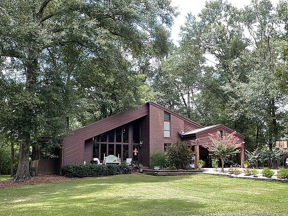 Front of House View 2