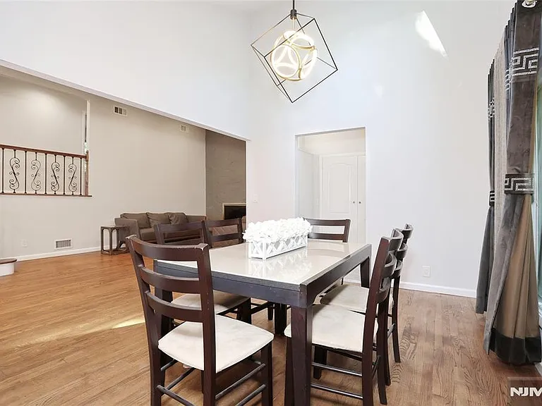 69 Pittis Ave — Photo 6