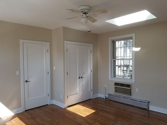 5th image of 4403 31st Ave APT 3R