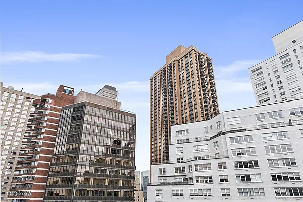 Rented by Corcoran | media 15