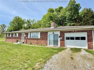 3913 Evansview Rd, Evans, WV 25241
