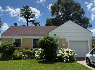 24123 Notre Dame St, Dearborn, MI 48124