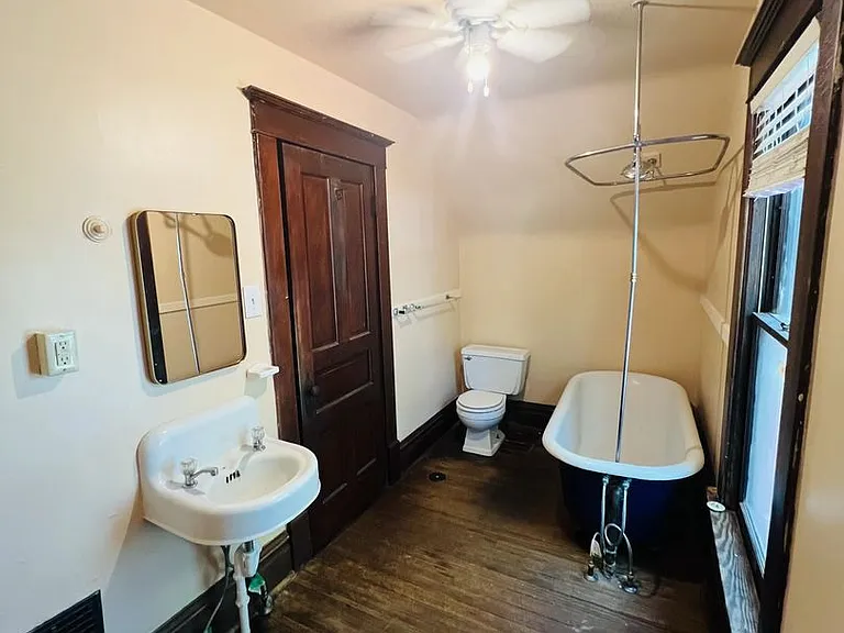 710 E Davenport St — Photo 10