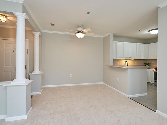4th image of 6990 Falls Reach Dr APT 211