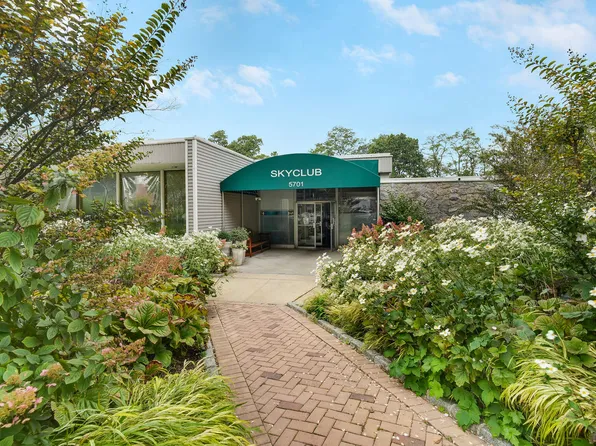 5800 Arlington Avenue image 12 of 13