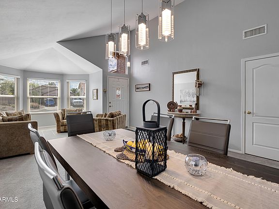 3rd image of 558 E DEVON Drive