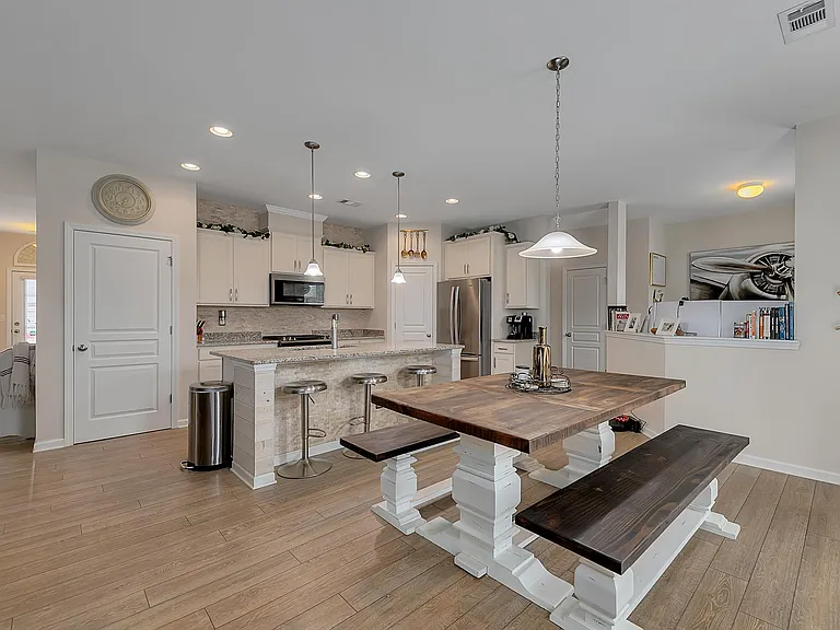 441 Timberleaf Rd — Photo 10