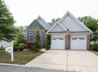 15 Inverness Ln, Jackson, NJ 08527