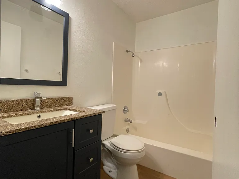 1204 Northridge Rd #12 — Photo 10