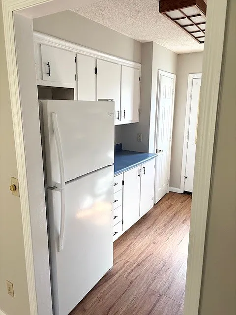 2 bed, 900 sqft, $1,000 — Photo 4