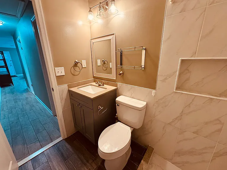 516 Hicks Ave #A — Photo 6