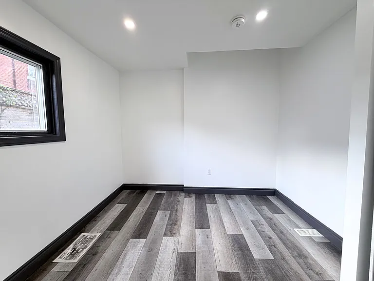 85 Mary St #2 — Photo 11