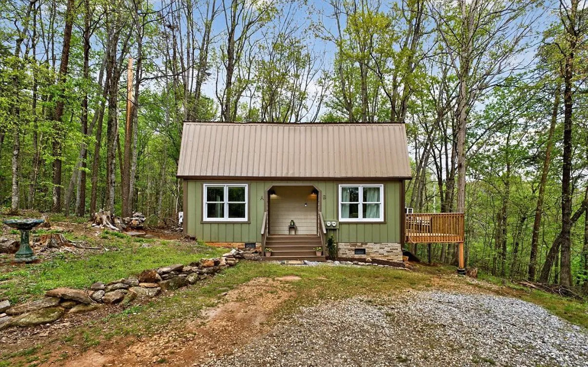 44 Acorn Trl — Photo 1