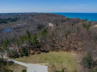 7-4500 Lakeshore Rd, Manistee, MI 49660