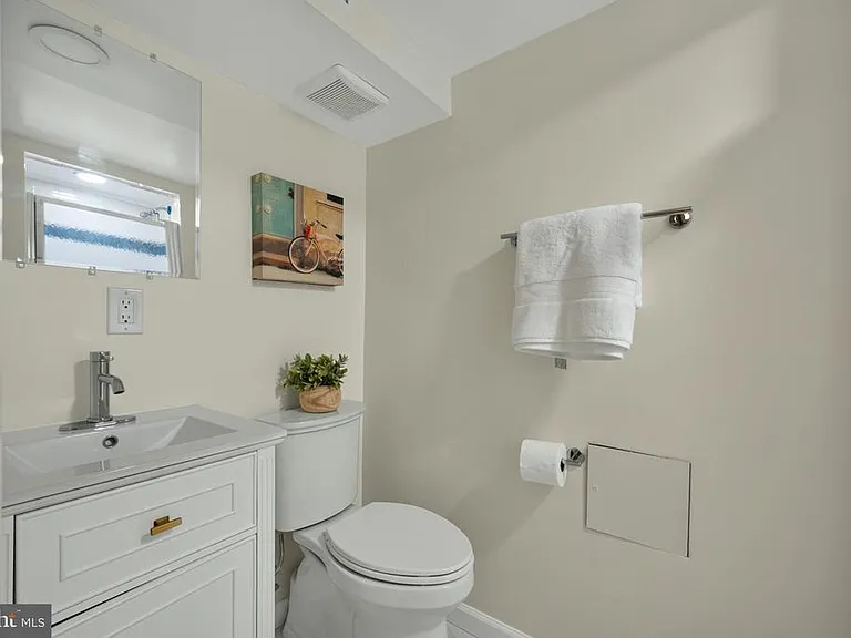 6206 Hillview Ave — Photo 40