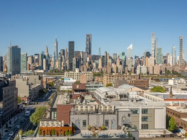 3 Court Square image 1 of 8