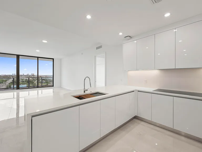 220 Lake Shore Dr #1121 — Photo 7