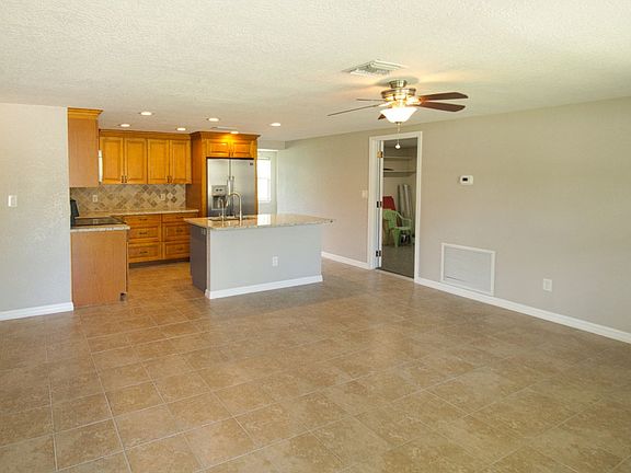 2nd image of 4632 Salvia St