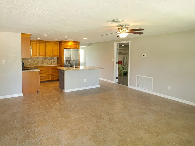 4632 Salvia St — Photo 2