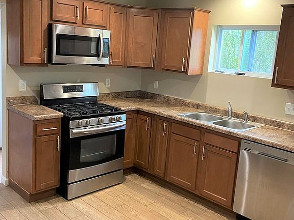 2nd image of 854 Punta Gorda Ave