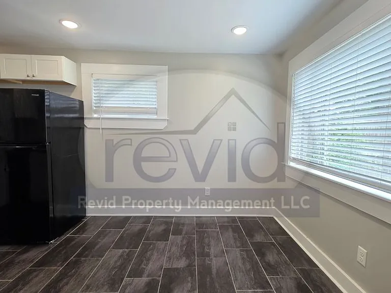 3523 Barwood Cir. — Photo 10