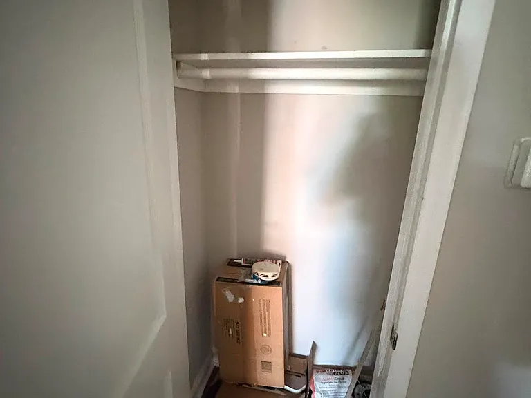 2119 Hawthorne Rd #1 — Photo 2