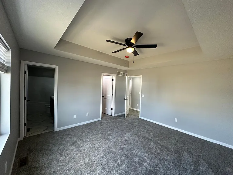 8220 Yankee Woods Dr — Photo 7